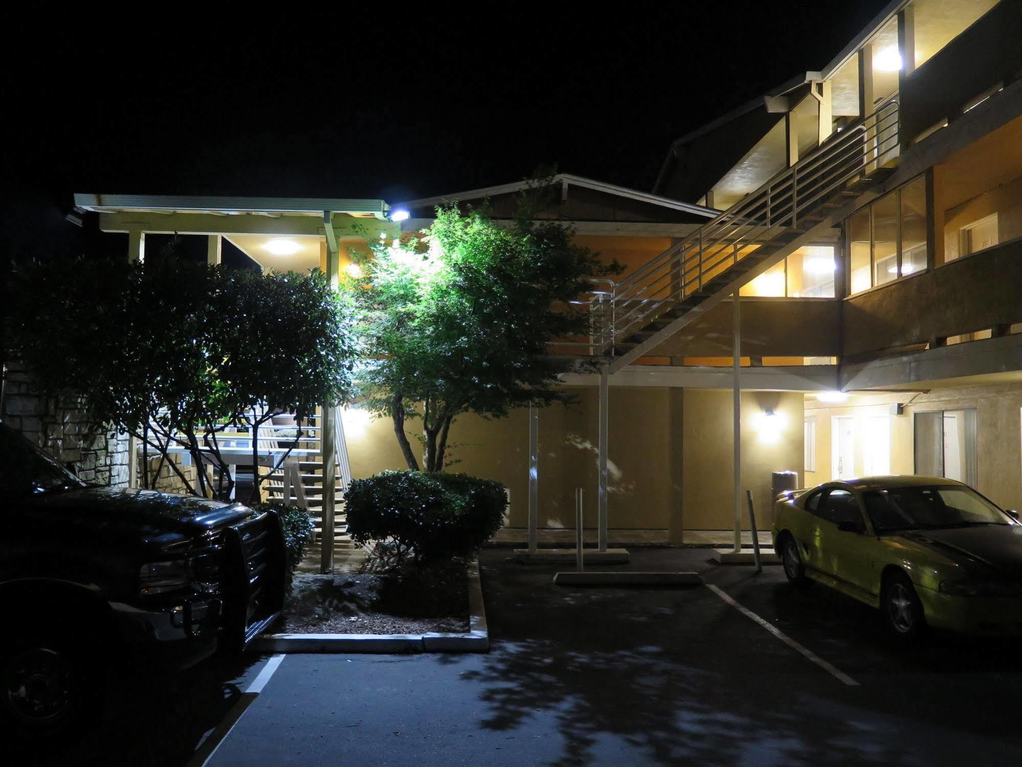 Bonanza Inn&Suites Yuba City Esterno foto