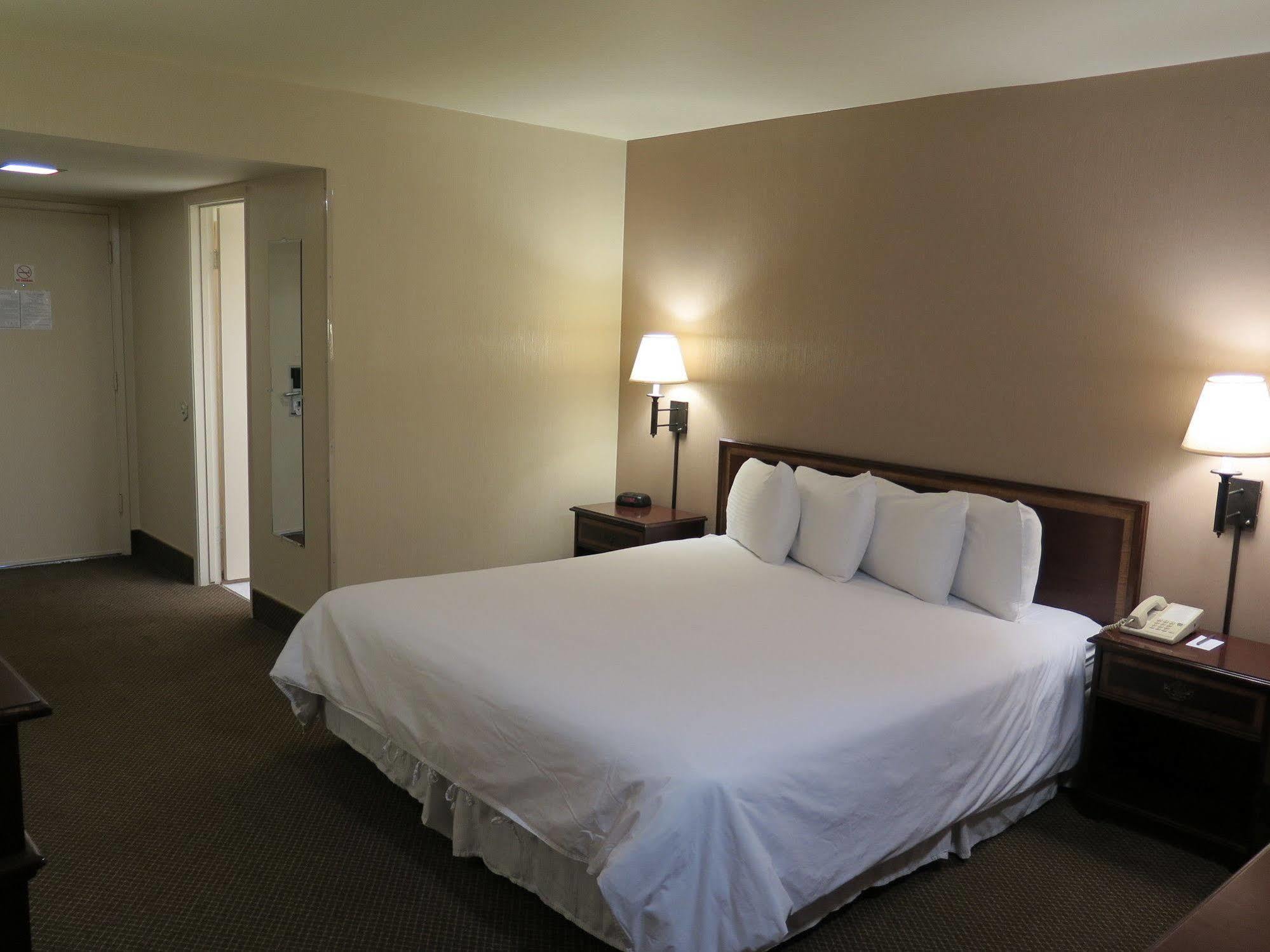 Bonanza Inn&Suites Yuba City Esterno foto